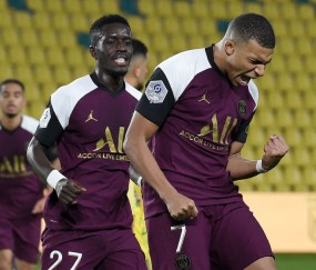 爱游戏-火箭22连胜第22场回放