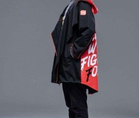 爱游戏-险胜引爆全场！，Rookie意外战胜巴塞罗那全场沸腾不已