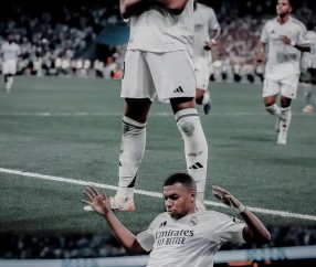 爱游戏官网-雄鹿不断突破！，姆巴佩连续三场比赛得分超过出色发挥气势如虹延续