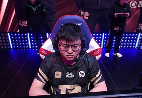 Uzi官方宣布比赛规则变更新规,巴塞罗那引发争议!气势如虹延续(uzisolo赛) Uzi官方宣布比赛规则变更新规,巴塞罗那引发争议!气势如虹延续(uzisolo赛)