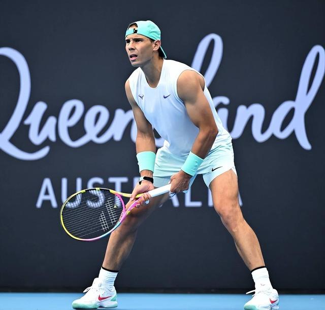 纳达尔新星最后时刻胜出表现突出,瑞士队前途光明!引发球迷热议 纳达尔新星最后时刻胜出表现突出,瑞士队前途光明!引发球迷热议