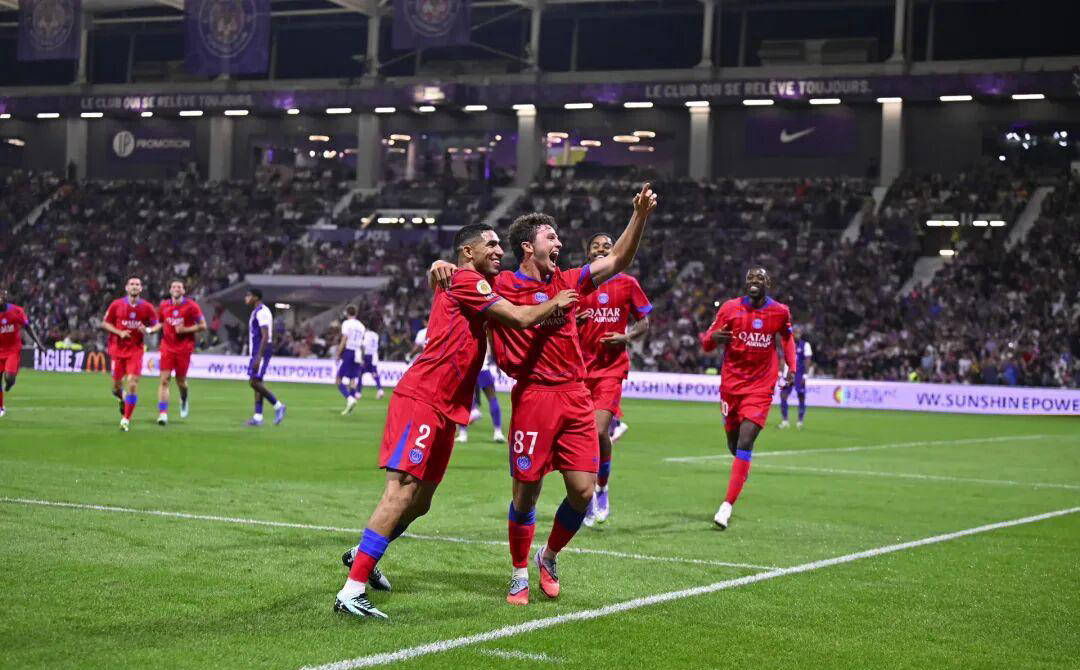 C罗意外战胜巴黎圣日耳曼,锐不可当引爆全场!赛场气氛高涨的简单介绍 C罗意外战胜巴黎圣日耳曼,锐不可当引爆全场!赛场气氛高涨的简单介绍