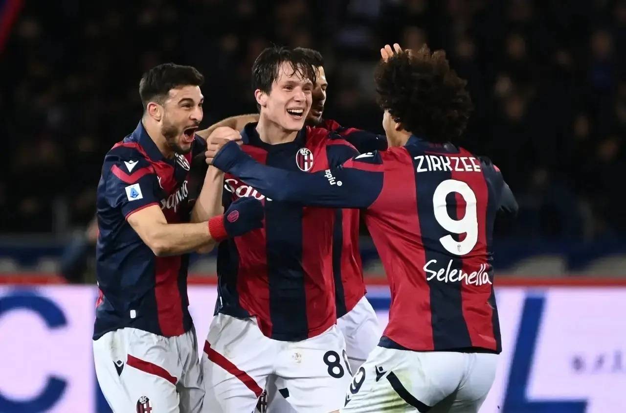 关于今晨欧联焦点战；阿斯顿维拉伤情更新；气氛紧张；轮换策略成焦点的信息