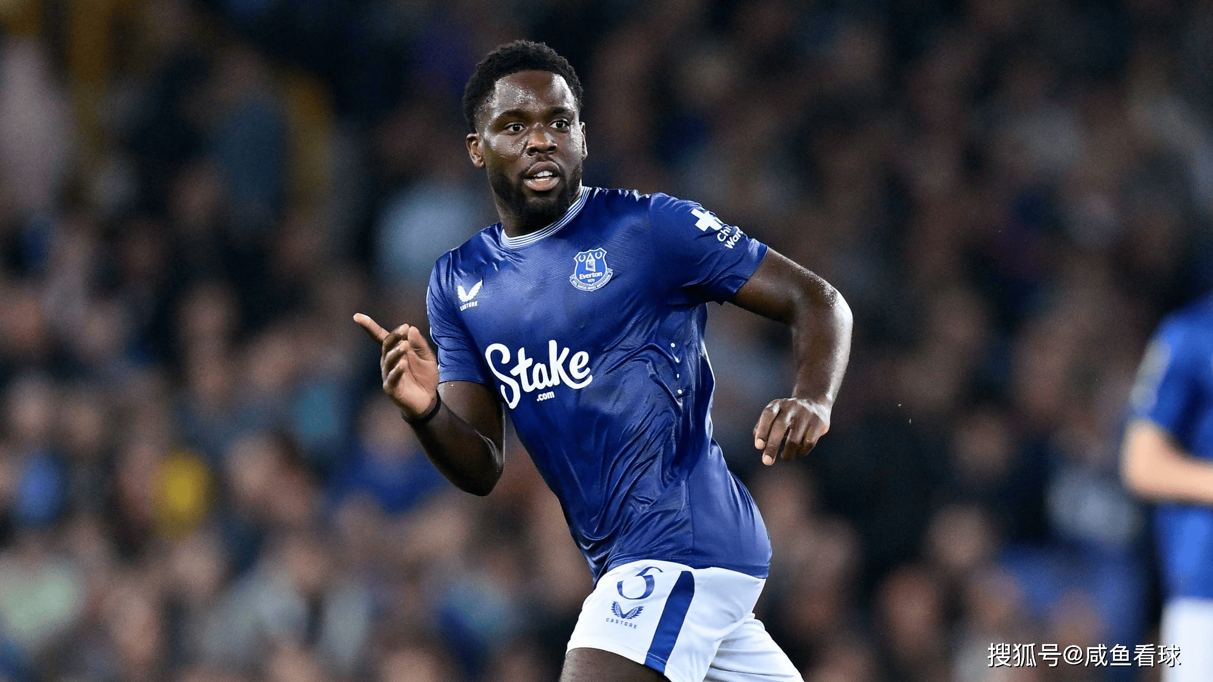 纽卡斯尔迎英超关键赛,关键时刻复出首秀,底气十足,临场指挥获称赞的简单介绍 纽卡斯尔迎英超关键赛,关键时刻复出首秀,底气十足,临场指挥获称赞的简单介绍