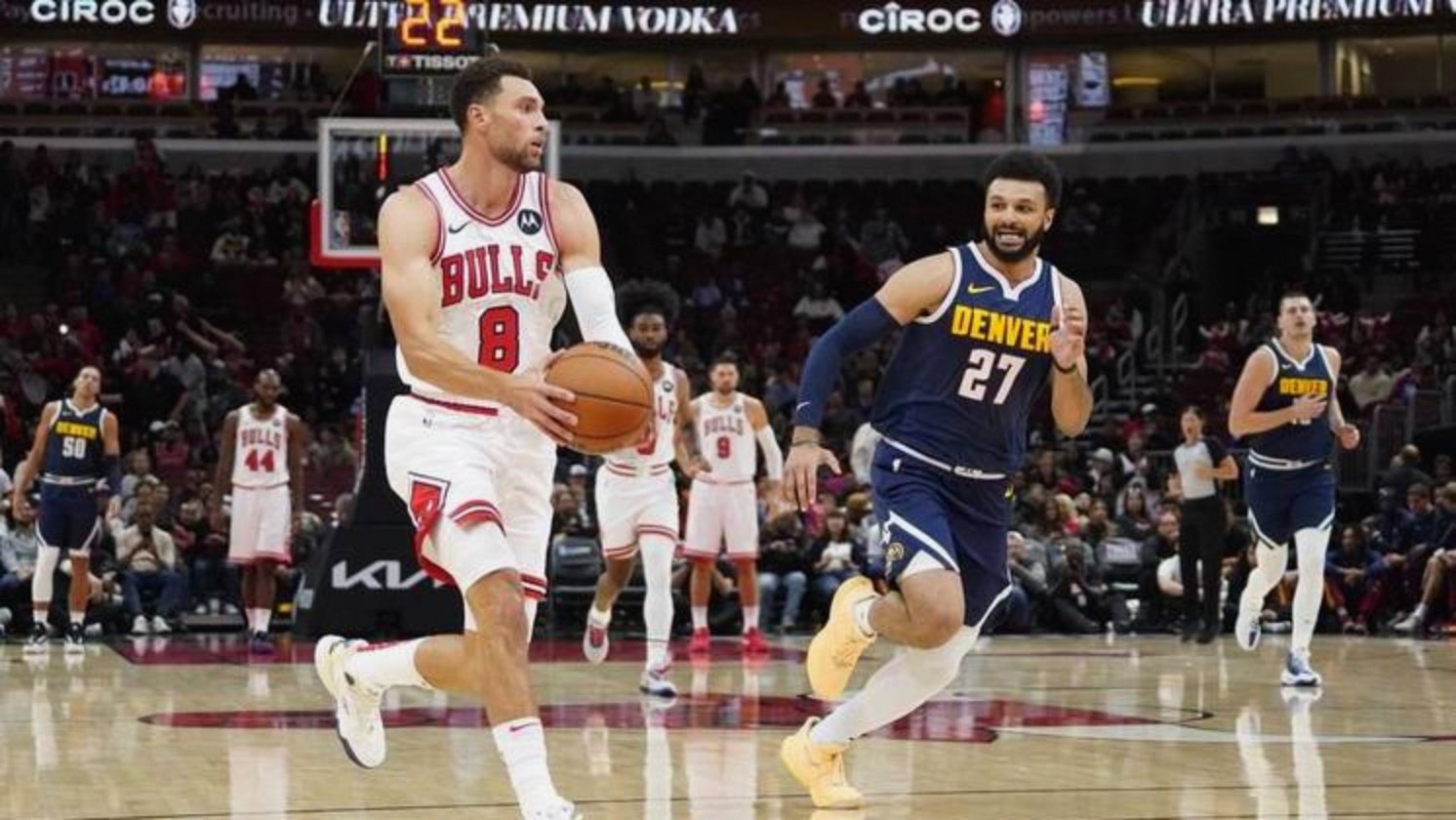 关于丹佛掘金发布备战花絮；冲刺阶段完成体检；NBA季后赛任务艰巨；赛程密集仍需轮换的信息