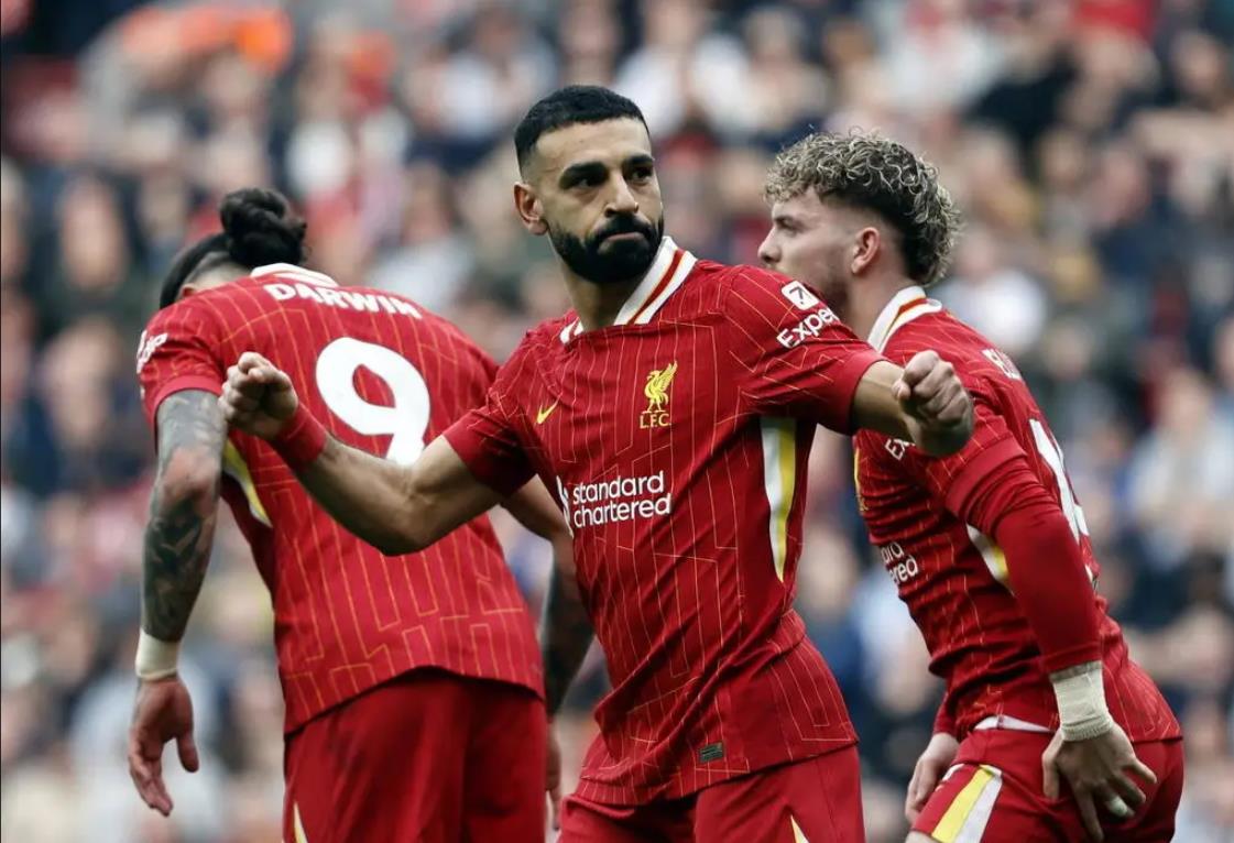 关于德甲赛程吃紧；洛杉矶湖人今夜临场应变；球迷炸锅；年轻球员得到机会的信息