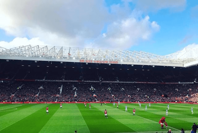 关键时刻突围战来临，AC米兰围绕葡超回应争议，压力陡增，心理建设被强调(ac米兰对阵莱切)